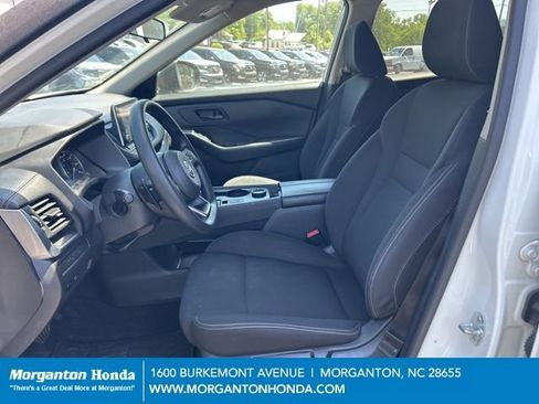 Used 2024 Nissan Rogue S AWD/4WD image 14