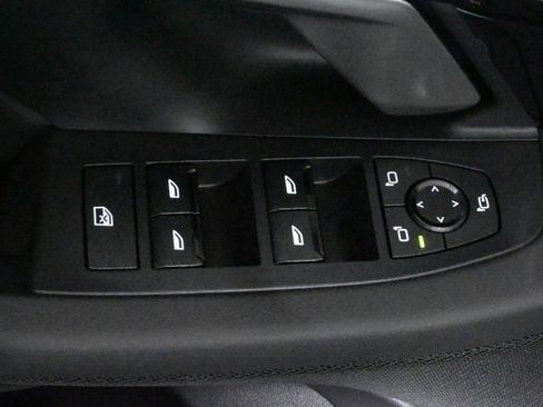 Used 2025 BMW i5 xDrive40 w/ Premium Package image 30