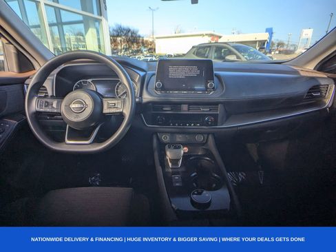 Used 2023 Nissan Rogue SV image 18