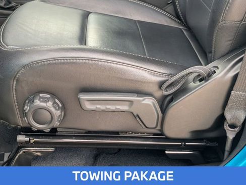 Used 2020 Jeep Wrangler Unlimited Sahara AWD/4WD image 15