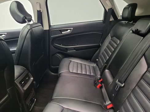 Used 2017 Ford Edge SEL w/ Equipment Group 201A AWD/4WD image 18