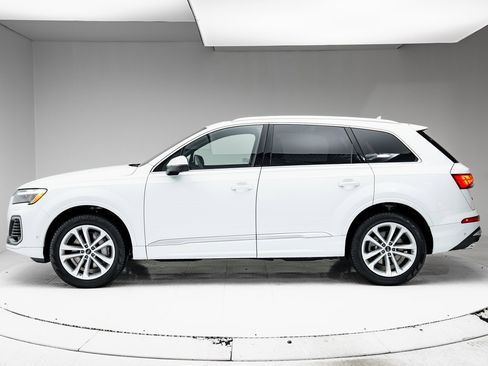 Used 2025 Audi Q7 3.0T Premium Plus w/ Premium Plus Package image 2