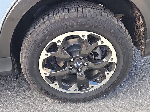 Used 2023 Subaru Crosstrek 2.0i image 8