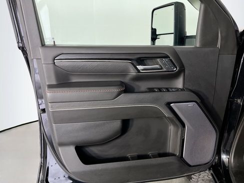 Used 2024 GMC Sierra 2500 AT4X AWD/4WD image 27
