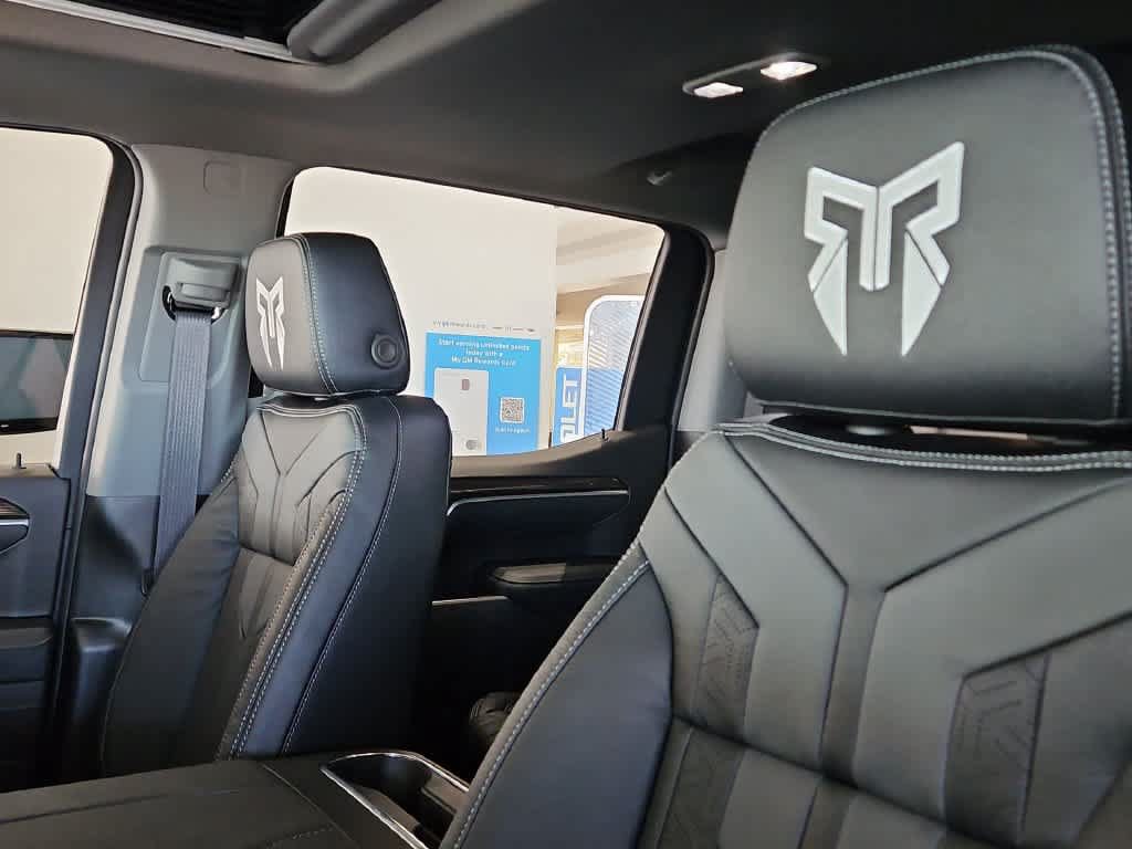 New 2026 Chevrolet Silverado 1500 RST AWD/4WD image 15