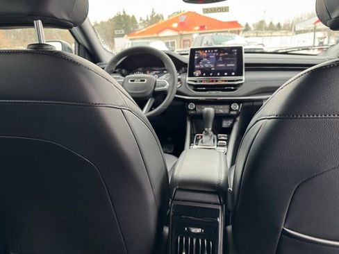 New 2026 Jeep Compass Limited AWD/4WD image 25