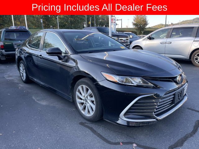 Used 2021 Toyota Camry LE FWD image 11