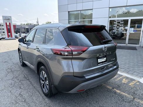 Certified 2023 Nissan Rogue SV w/ SV Premium B Package AWD/4WD image 6