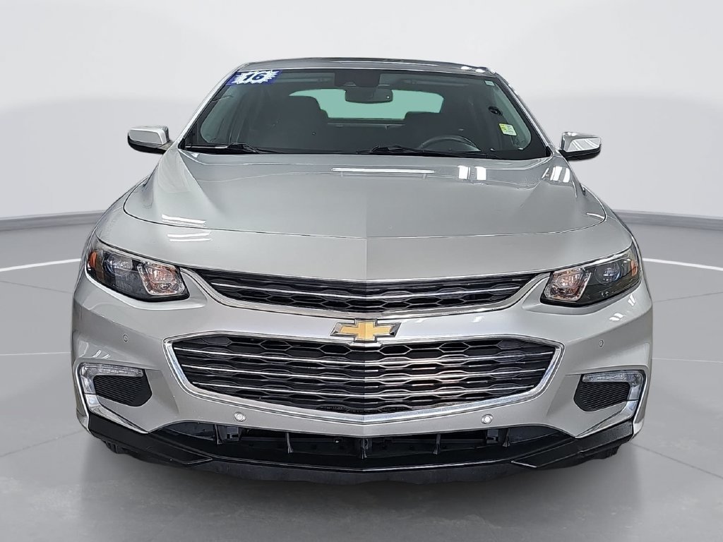 Used 2016 Chevrolet Malibu LT w/ Driver Confidence Package FWD image 10