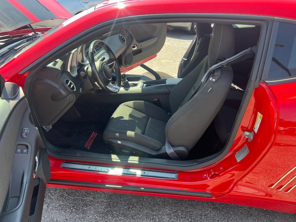 Used 2011 Chevrolet Camaro SS w/ RS Package RWD image 15