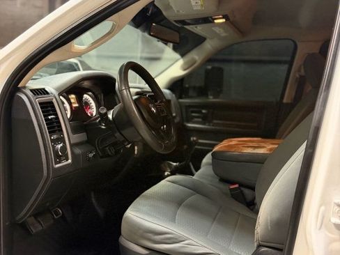 Used 2014 RAM 3500 Tradesman w/ Chrome Appearance Group AWD/4WD image 8