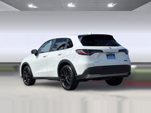 Certified 2023 Honda HR-V Sport image 3