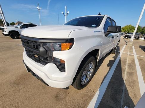 Used 2025 Chevrolet Silverado 1500 Custom AWD/4WD image 2