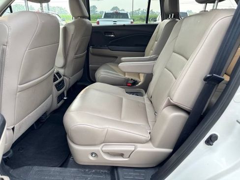 Used 2018 Honda Pilot Elite image 29