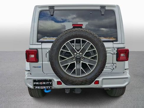Used 2024 Jeep Wrangler High Altitude AWD/4WD image 5