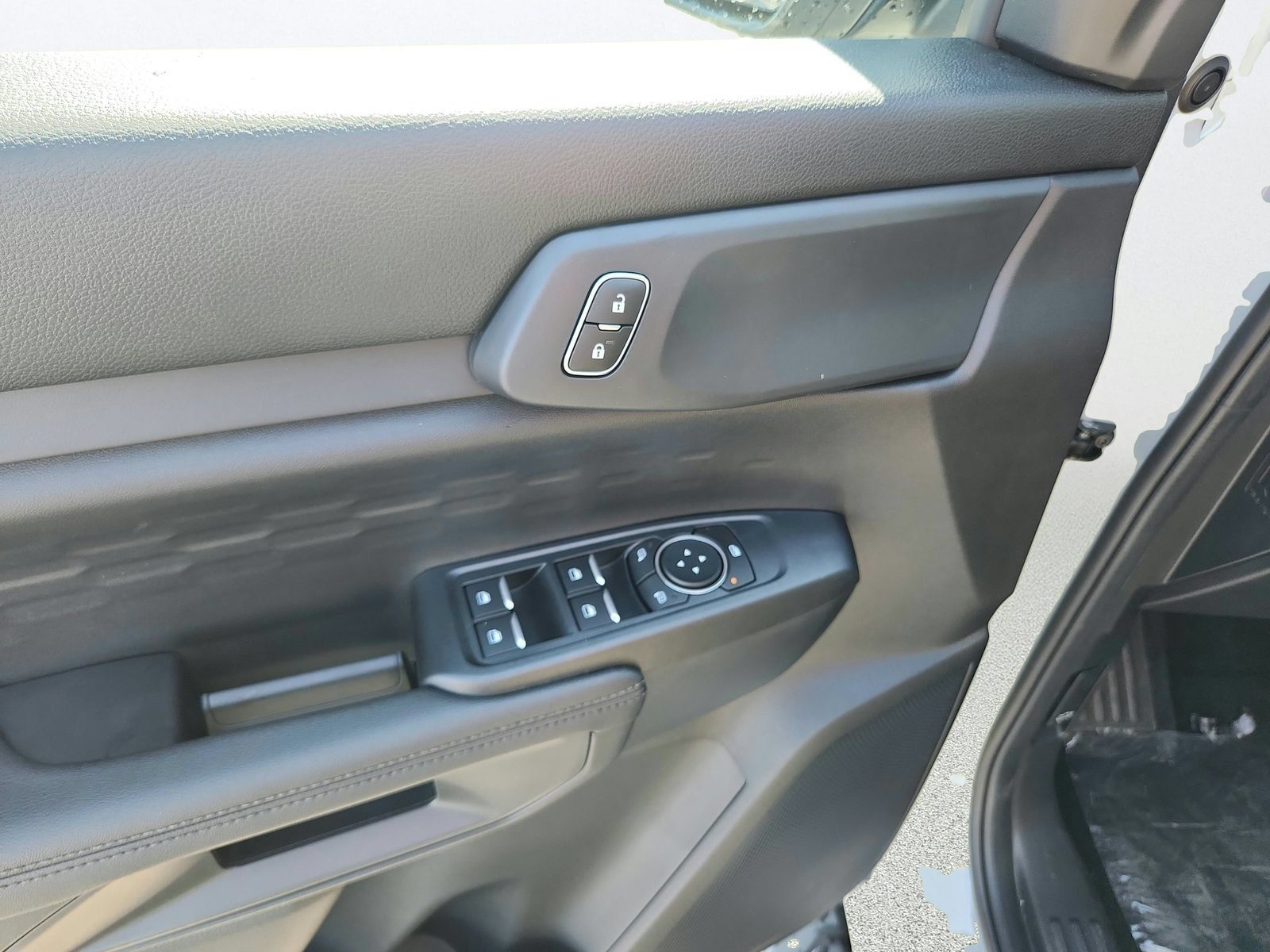 New 2026 Ford Ranger XLT w/ Equipment Group 301A High AWD/4WD image 22