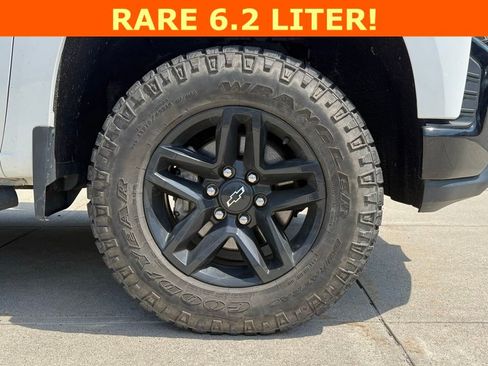 Used 2021 Chevrolet Silverado 1500 Custom Trail Boss w/ Safety Confidence Package AWD/4WD image 8