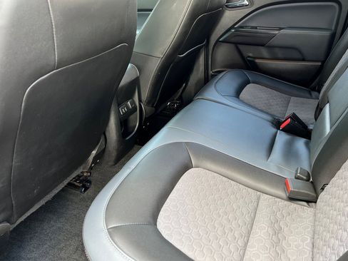 Used 2017 Chevrolet Colorado Z71 image 9