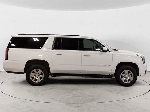 Used 2019 GMC Yukon XL SLT AWD/4WD image 6