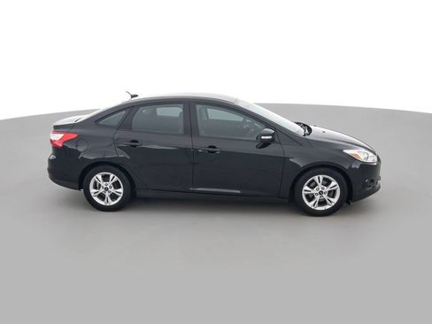 Used 2013 Ford Focus SE FWD image 4