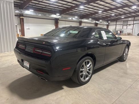 Used 2022 Dodge Challenger GT image 8