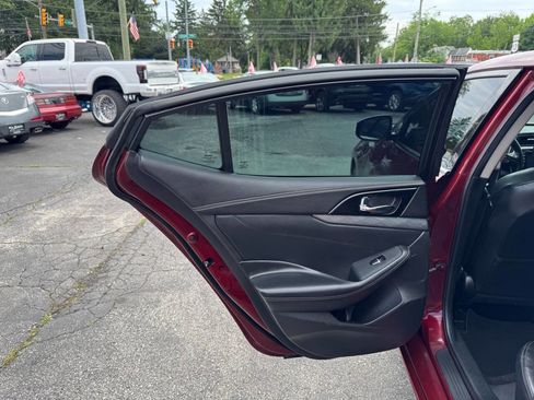 Used 2017 Nissan Maxima 3.5 SV FWD image 10