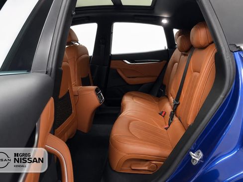 Used 2022 Maserati Levante Modena AWD/4WD image 12