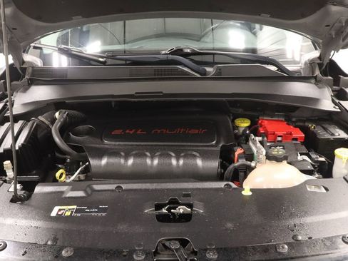 Certified 2020 Jeep Compass Limited image 23