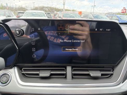 New 2026 Chevrolet Trax LT w/ LT Convenience Package FWD image 21