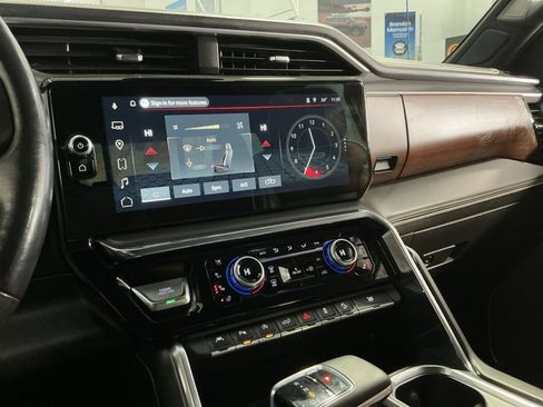 Used 2024 GMC Sierra 1500 Denali Ultimate image 29