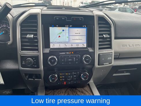 Used 2019 Ford F250 Lariat w/ FX4 Off-Road Package image 20