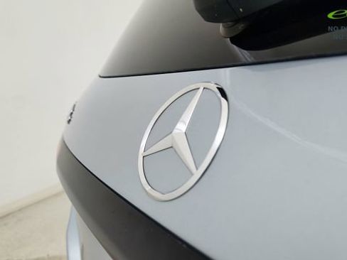 Used 2025 Mercedes-Benz GLC 350e 4MATIC w/ AMG Line image 18
