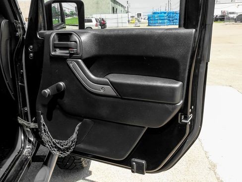 Used 2014 Jeep Wrangler Sport AWD/4WD image 39