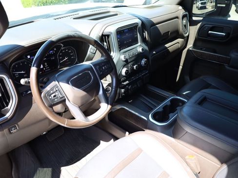 Used 2020 GMC Sierra 1500 Denali w/ Technology Package AWD/4WD image 12