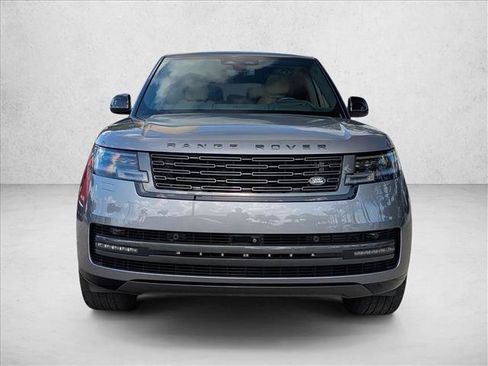 Used 2025 Land Rover Range Rover Long Wheelbase SE AWD/4WD image 2