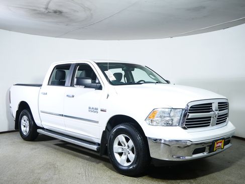 Used 2017 RAM 1500 Classic SLT w/ Luxury Group AWD/4WD image 1