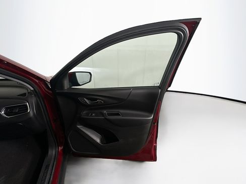 Used 2019 Chevrolet Equinox LT image 30