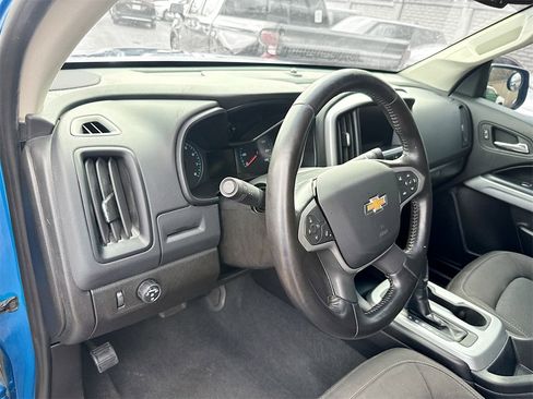 Used 2021 Chevrolet Colorado LT w/ LT Convenience Package image 10