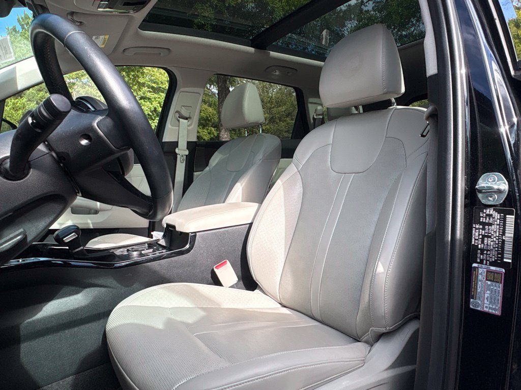 Used 2024 Kia Sorento SX AWD/4WD image 7