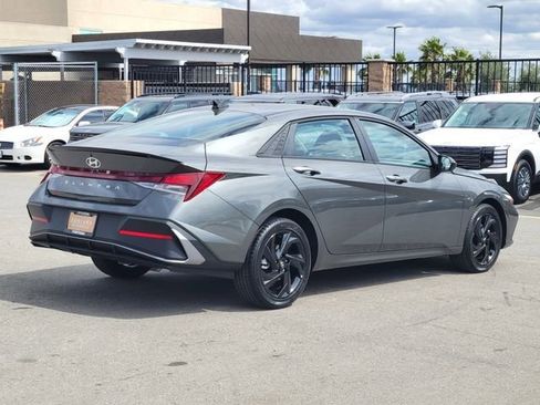 New 2026 Hyundai Elantra Sport FWD image 4