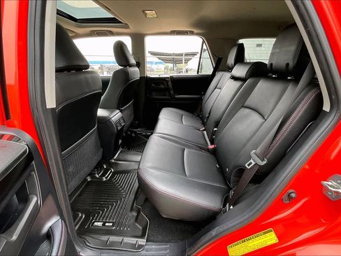 Used 2024 Toyota 4Runner TRD Off-Road Premium w/ Off Road Premium Plus Package AWD/4WD image 20