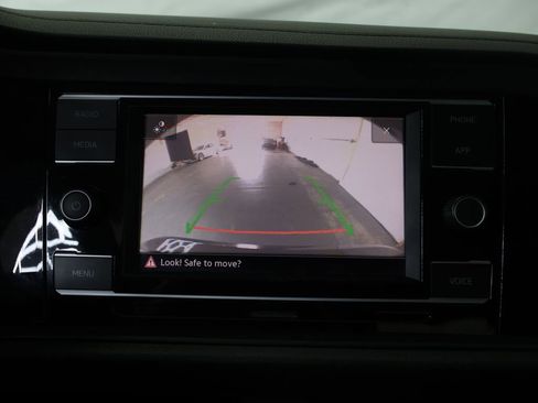 Used 2021 Volkswagen Jetta SE w/ SE Cold Weather Package FWD image 22