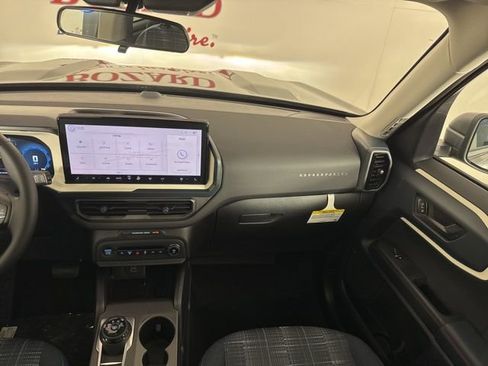 New 2025 Ford Bronco Sport Heritage w/ Convenience Package image 13