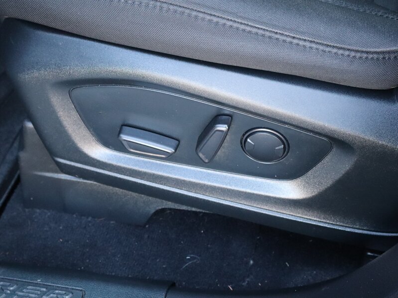 Used 2021 Ford Explorer XLT AWD/4WD image 22