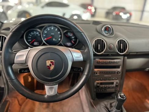 Used 2005 Porsche Boxster RWD image 10