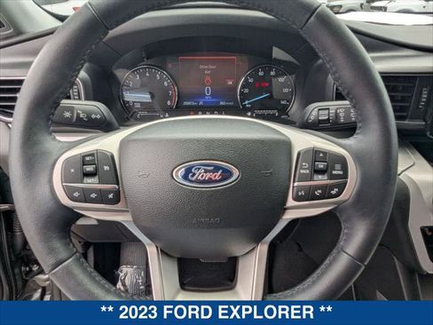 Certified 2023 Ford Explorer XLT w/ Equipment Group 202A RWD image 13