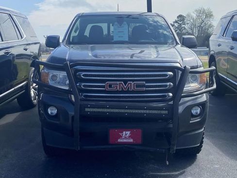 Used 2017 GMC Canyon SLE w/ SLE Convenience Package image 2