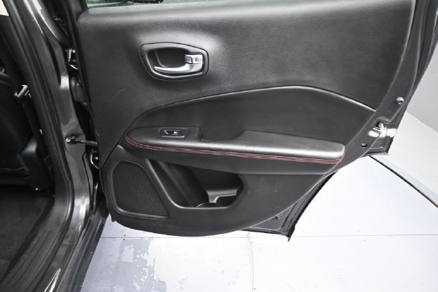 Used 2019 Jeep Compass Trailhawk AWD/4WD image 15
