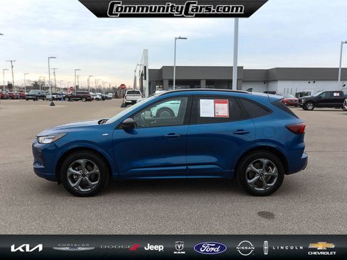Used 2023 Ford Escape ST-Line w/ Tech Pack #1 image 3