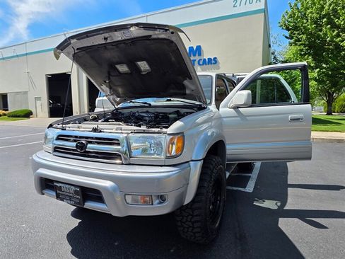 Used 2000 Toyota 4Runner Limited AWD/4WD image 26